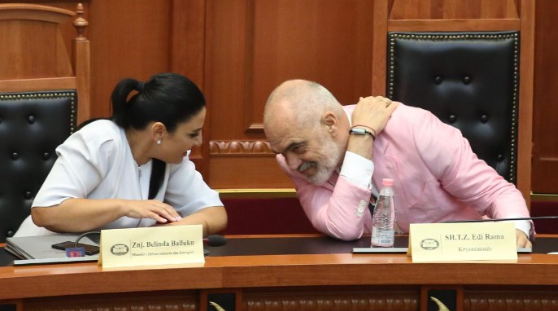 E BUJSHME/ “Balluku emri më i përfolur në dosjet e korrupsionit”/ Belinda në SPAK, reagon gazetari: Rama po kërkon …