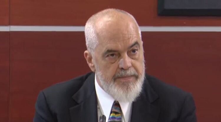 “Burrat janë më të rehatuar në mendim, më vjen keq por…”, Rama: Mbështetja për gratë dhe vajzat, investimi më i frytshëm! Djemtë të mos…