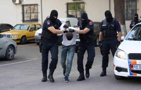 Nisi si histori rozë dhe përfundoi me pengmarrje, si ra në kurth biznesmeni në Tiranë nga…