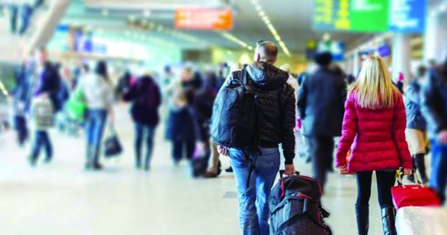 “Shqipëria ka humbur 40% të popullsisë”/ BERZH: Emigracioni masiv do ulë ekonominë me…