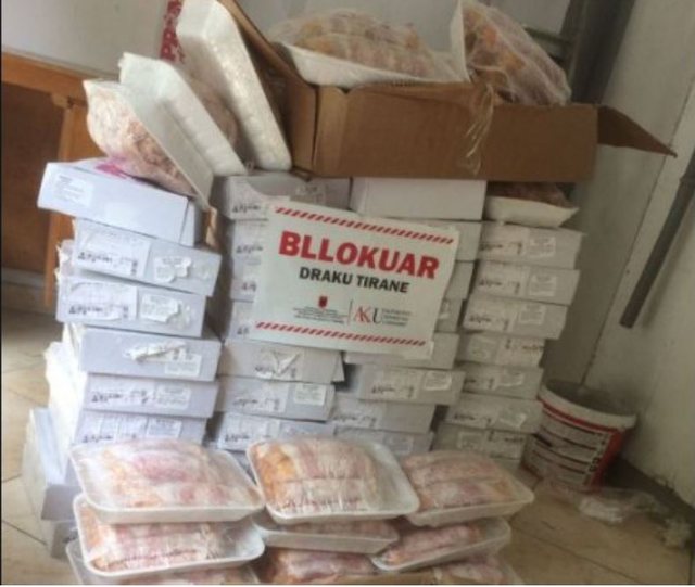 Kompania e sallamit e salciceve s`tregoi vendet nga e merr lenden e pare, AKU: Mbizoteron mishi nga…