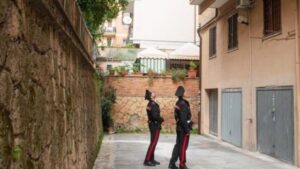 Tragjedi në Romë/ 27-vjeçari shtyhet nga ballkoni, në pranga i riu italo-shqiptar