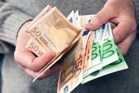 Kursi i këmbimit 13 nëntor, cfarë po ndodh sot me monedhat e huaja..