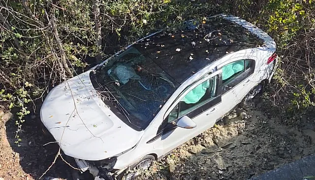 EMRAT/ Iu bllokua timoni i makinës, aksidentohet rëndë çifti i bashkëshorteve në Lushnje- Berat