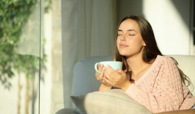 Kafeja me stomak bosh, e dëmshme apo mit?