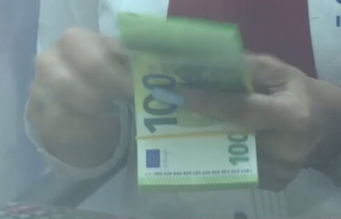 Euro prek minimumin e ri historik