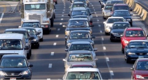 Ndryshojnë rregullat e zhdoganimit të makinave, ja si do të vlerësohen mjetet që hyjnë në Shqipëri