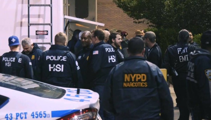 U rrëmbye teksa shëtiste qenin, babai shpëton 15-vjeçaren në SHBA përmes telefonit! Gjurmoi vendndodhjen e saj