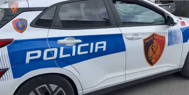 Policia ndalon drejtoreshën e Ministrisë së Brendshme..(Detaje)