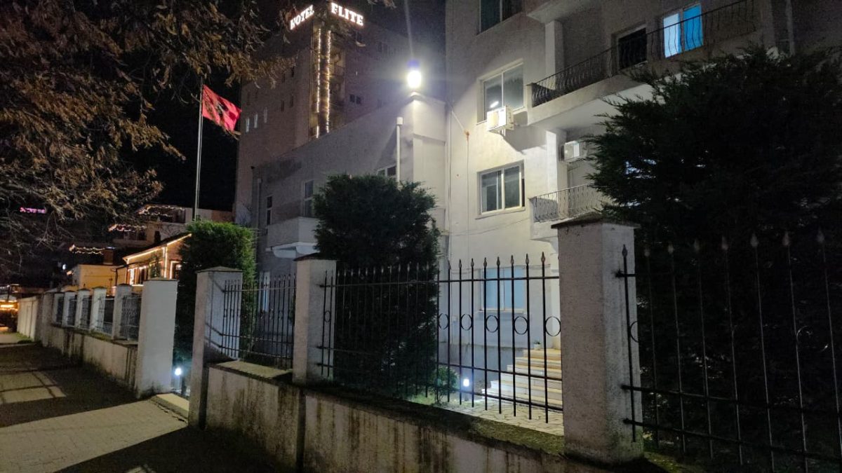 Ngjarje e rëndë në vend, e mitura përdhunohet nga 67-vjeçari dhe mbetet shtatëzanë! Policia arreston autorin