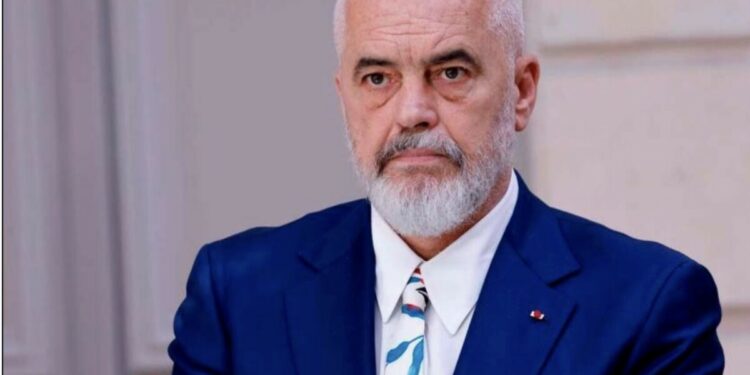Edi Rama në prag të largimit? Përgjimet që do të dalin në janar nxjerrin “lakuriq” kryeministrin me familjarët e tij …