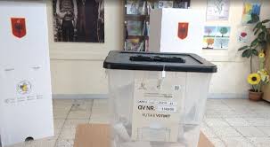 Të vjetrit bien, të rinjtë nuk rriten/ Sondazhi i “ABC News”: Të zhgënjyer nga…