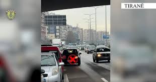 Rrugorja e Tiranës me ‘dorë të hekurt’: 136 gjoba në 48 orët e fundit, 11 shoferë të..