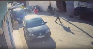 VIDEO/ Pamjet nga momenti i sherrit mes gjimnazistëve në Shkodër, mbetën tre të plagosur