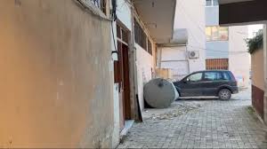 DINAMIKA/ Zbulohet arsyeja e pengmarrjes së shtetasit nga Kosova në Vlorë – Konflikti nisi në Suedi, motra i shpëtoi jetën në momentin e fundit