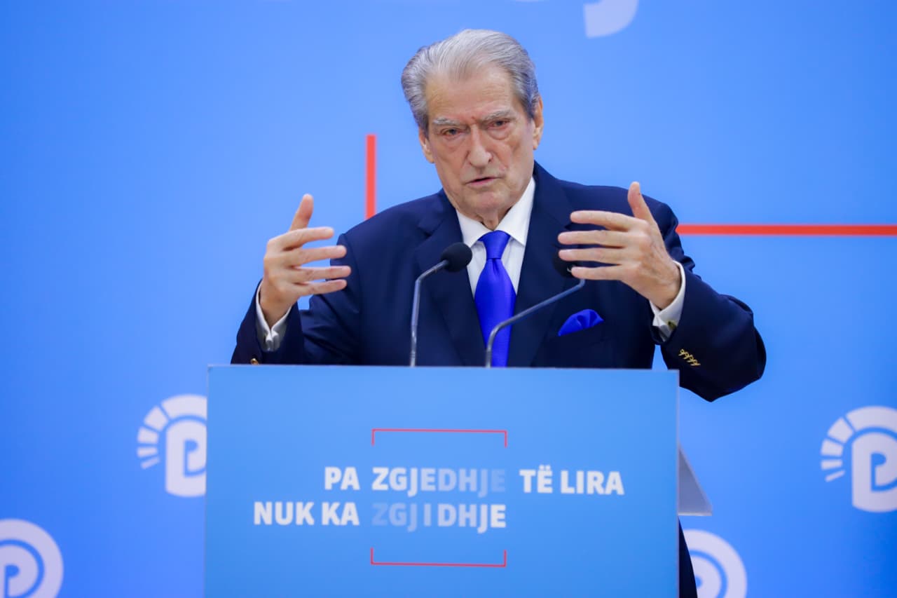 Balluku e pezulluar për afera korruptive, Berisha i kundërpërgjigjet Ramës: Asnjë pengesë ligjore për..