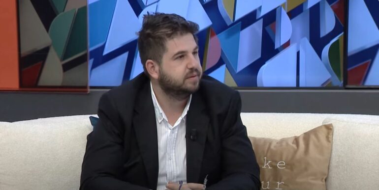 Dhjetori i skandaleve/ Habit eksperti, ja personazhi më i klikuar nga shqiptarët