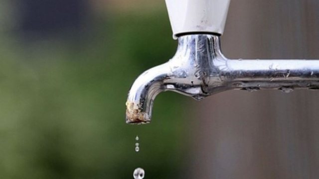 Vlorës nuk i ndahen hallet/ Pas problemit me tubacionin, disa zona sërish pa ujë të pijshëm! GRABITET…
