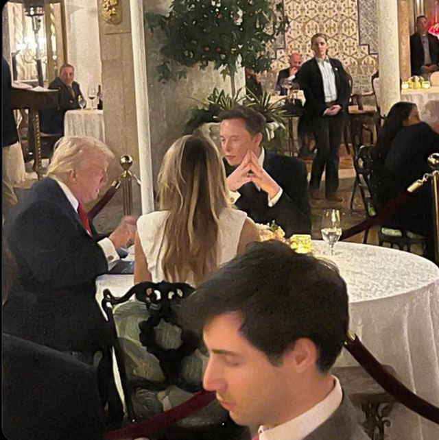 Musk dhe Trump darkojnë në Mar-A-Lago, lënë pas marrëdhëniet e acaruara prej muajsh