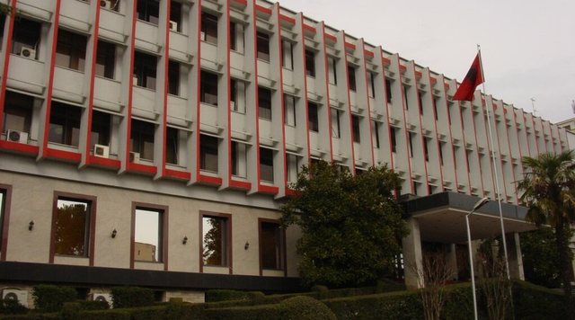 Ministria e Jashtme jep nje informacion te rendesishem per shqiptaret