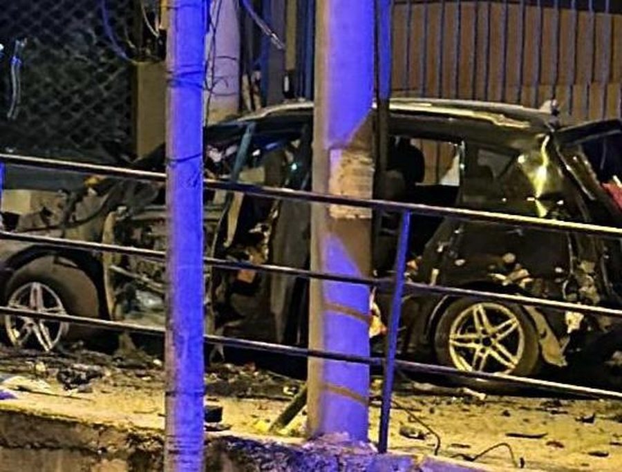 Tr*nditet vendi! At*ntat me tr*tol ne makine, vd*s ne vend shoferi (Emri)