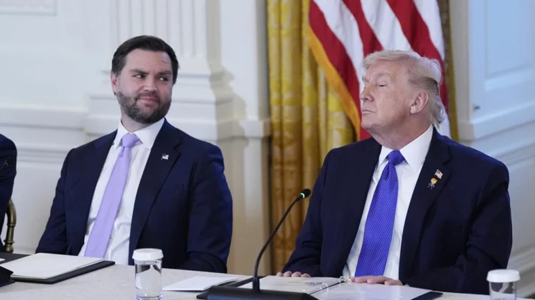 Wall Street Journal: Trump anon nga opsioni ushtarak, Vance favorizon diplomacinë – 648 të vdekur, vendi pa..