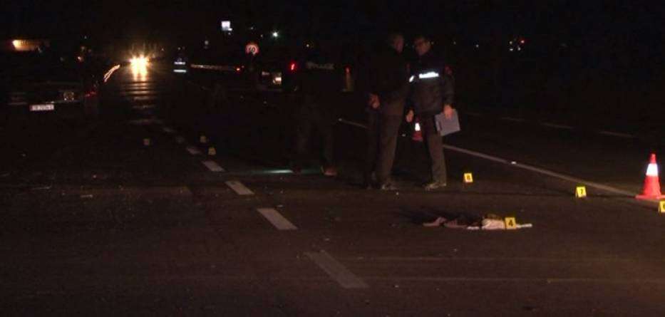 I riu përplas me makinë fqinjin, vdes në spital (Emrat)