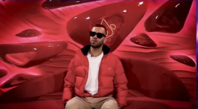 ‘Trimat vriten nga frikacakë’/ Historia që përloti studion, Stenaldo flet për vrasjen e babait në 1997 dhe momentin e vështirë në Gjermani: Isha mbi shinat e trenit dhe…