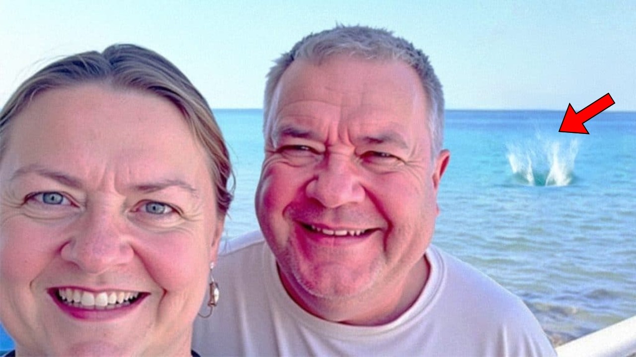 Çifti bën selfie në plazh, por më pas vë re çfarë ishte pas tyre