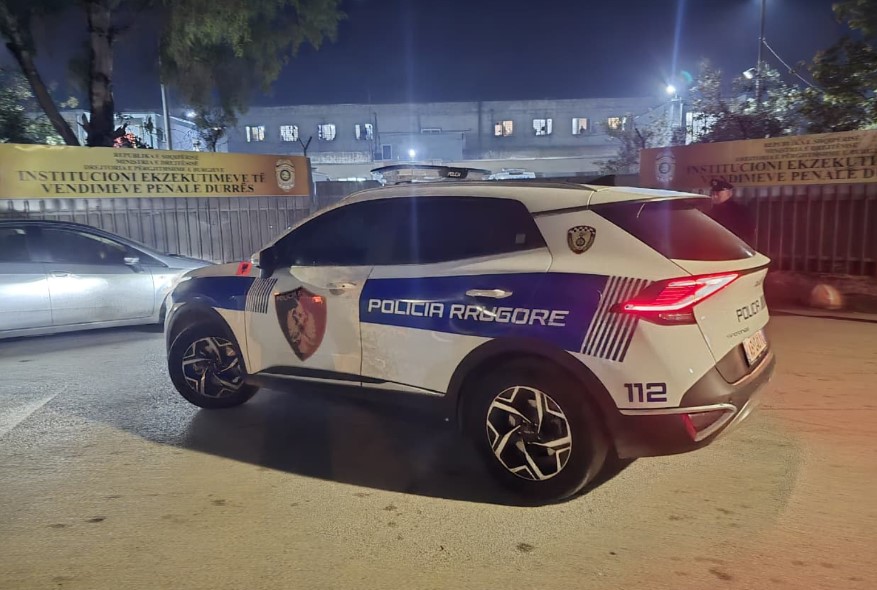 Nga Orges Molla te Astrit Avdyli dhe vëllai i deputetit të PS, zbardhen 33 emrat e të burgosurve që u transferuan nga Durrësi në IEVP Peqin dhe Fier